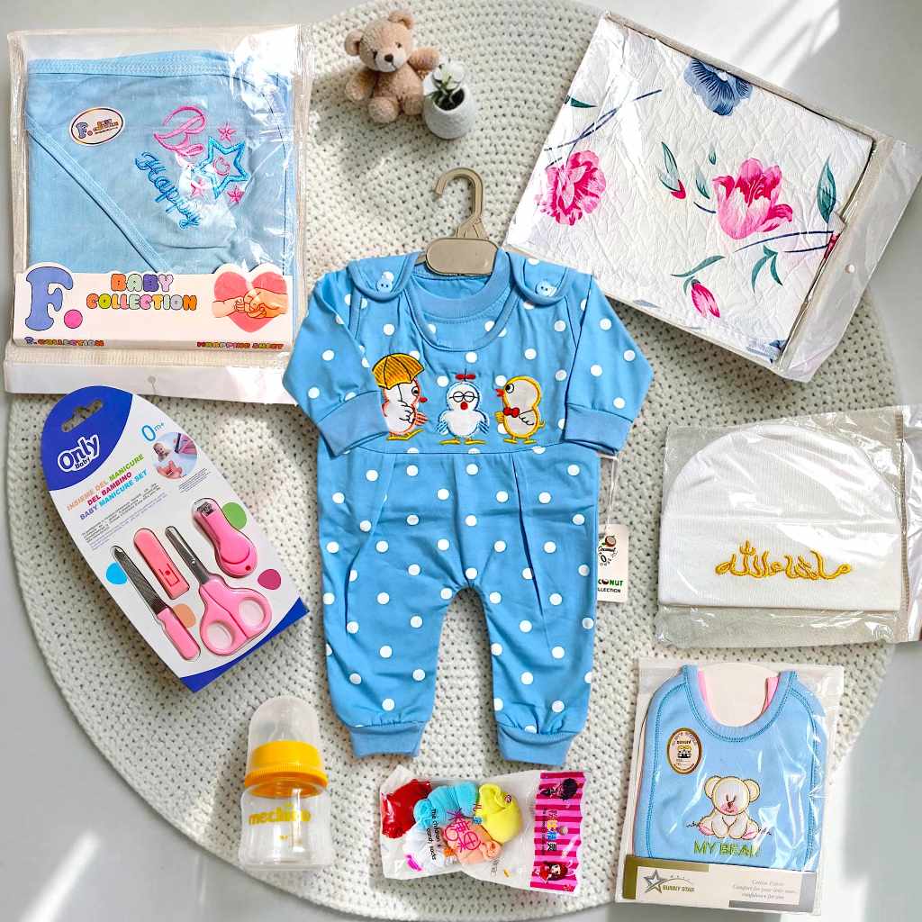 Newborn baby girl Essentials Set blue